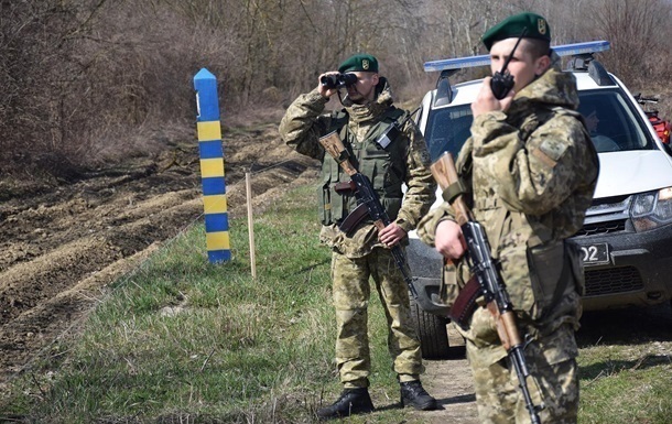 Фото для новини:Відомо, скільки українців намагалися втекти за кордон від початку війни