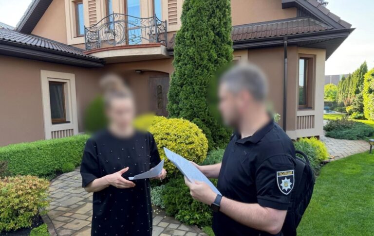Фото для новини:Викрито розкрадання майже 27 млн, призначених для закупівлі гумдопомоги