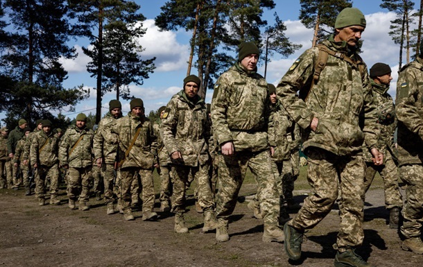 Фото для новини:Військовий збір йтиме на зарплати ЗСУ: Рада підтримала законопроєкт