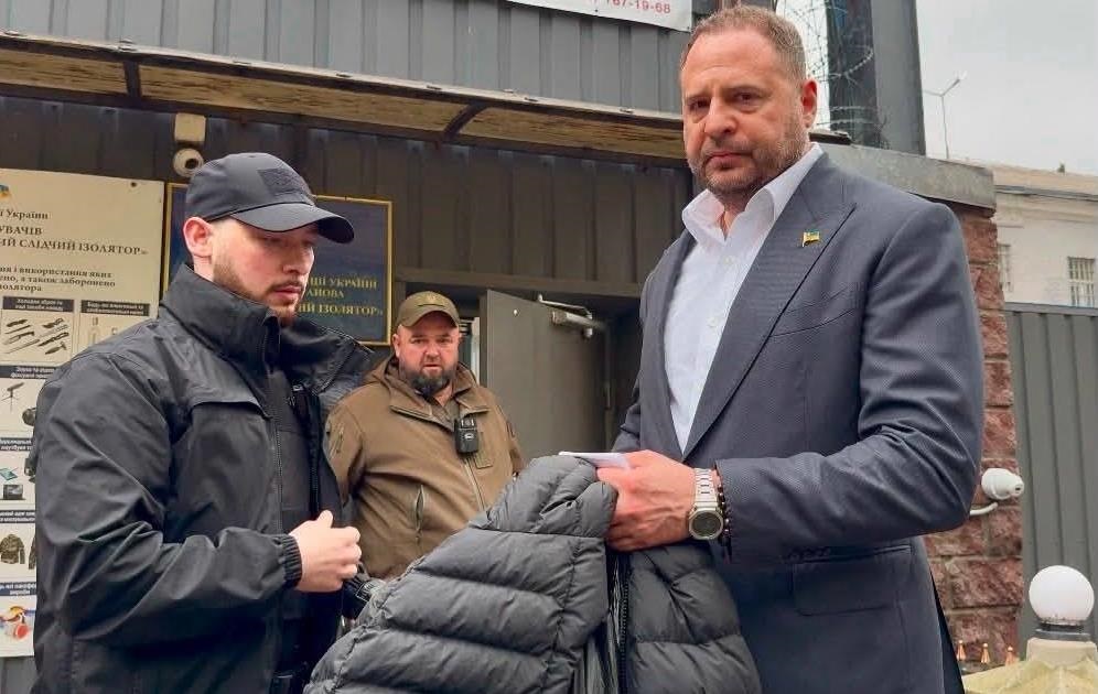Фото для новини:Єрмак вийшов із СІЗО після внесення застави