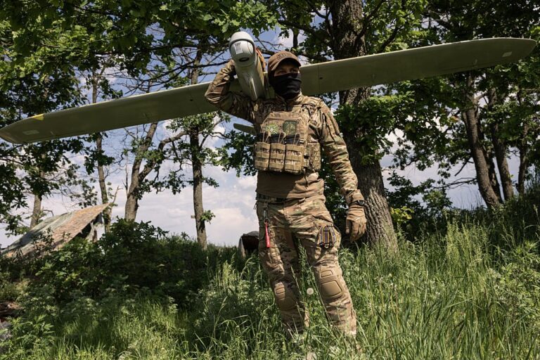 Фото для новини:Завершення до кінця року. Нові прогнози на війну
