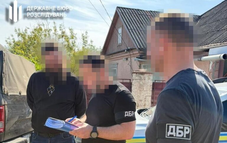 Фото для новини:Збут 500 кг вибухівки за $88 тисяч: ще двоє військових отримали підозру