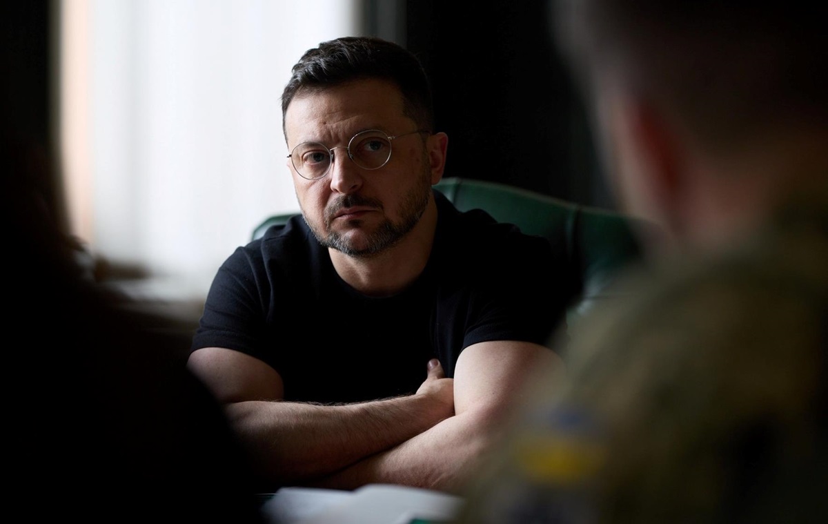 Фото для новини:Зеленський підтвердив удар по НПЗ в Ярославлі
