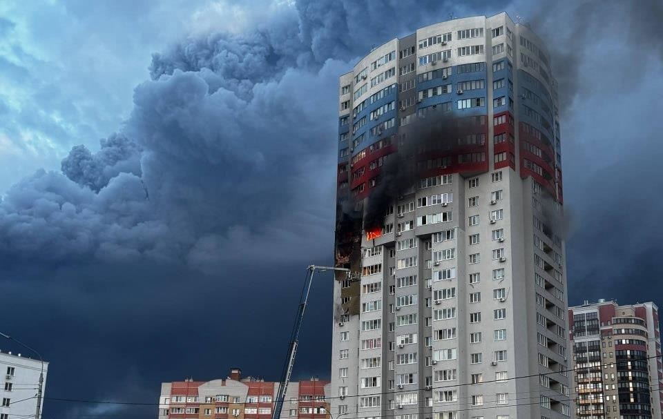 Фото для новини:Зеленський про нові удари: Нарощуємо дистанцію