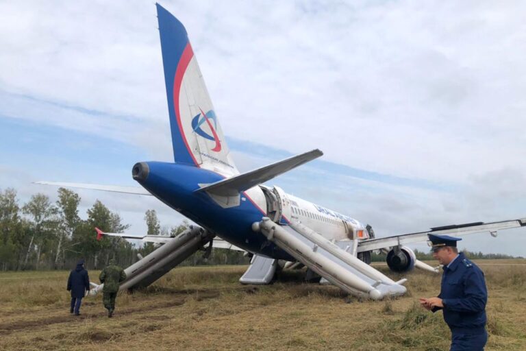 Фото для новини:ЗМІ дізналися, як РФ отримує запчастин для західних літаків