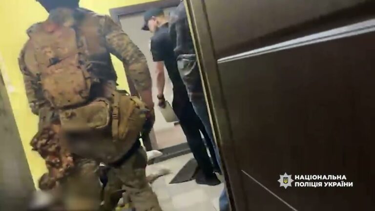 Фото для новини:Поліція викрила шахрайську схему псевдоінвестування, жертвами якої стали громадяни Чехії