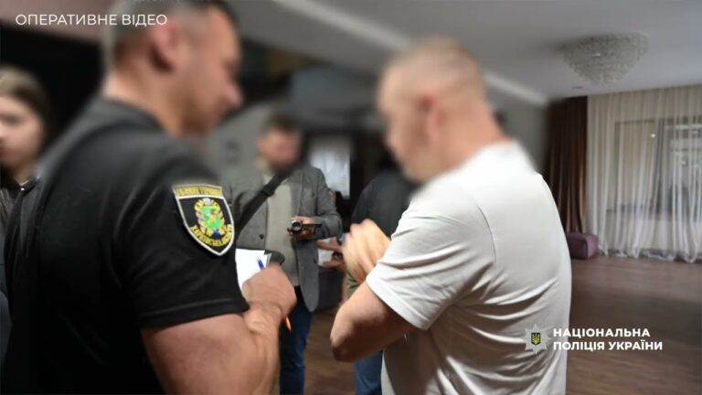 Фото для новини:Судитимуть учасників злочинної організації за розкрадання мільйонів на будівництві фортифікацій