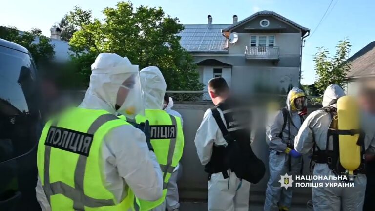 Фото для новини:Операція «РУБІКОН»: Нацполіція провела другий етап масштабної антинаркотичної спецоперації