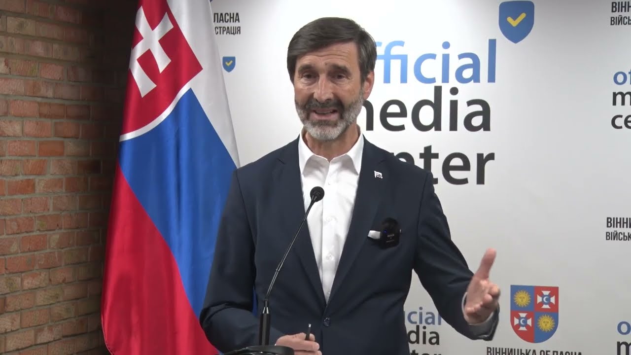 Фото для новини:🇺🇦🇸🇰 Спільна пресконференція Андрія Сибіги та Юрая Бланара