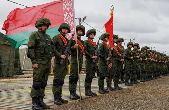Фото для новини:Білоруська опозиція попередила Київ про підготовку Лукашенка до війни