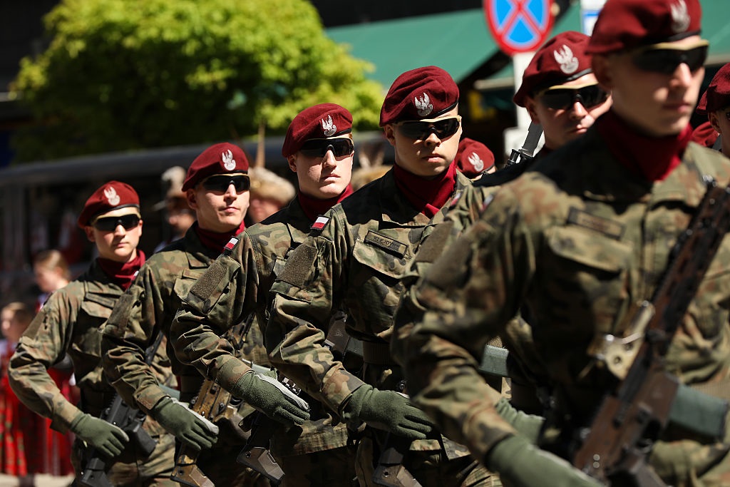 Фото для новини:Більшість поляків не готові боронити державу - опитування