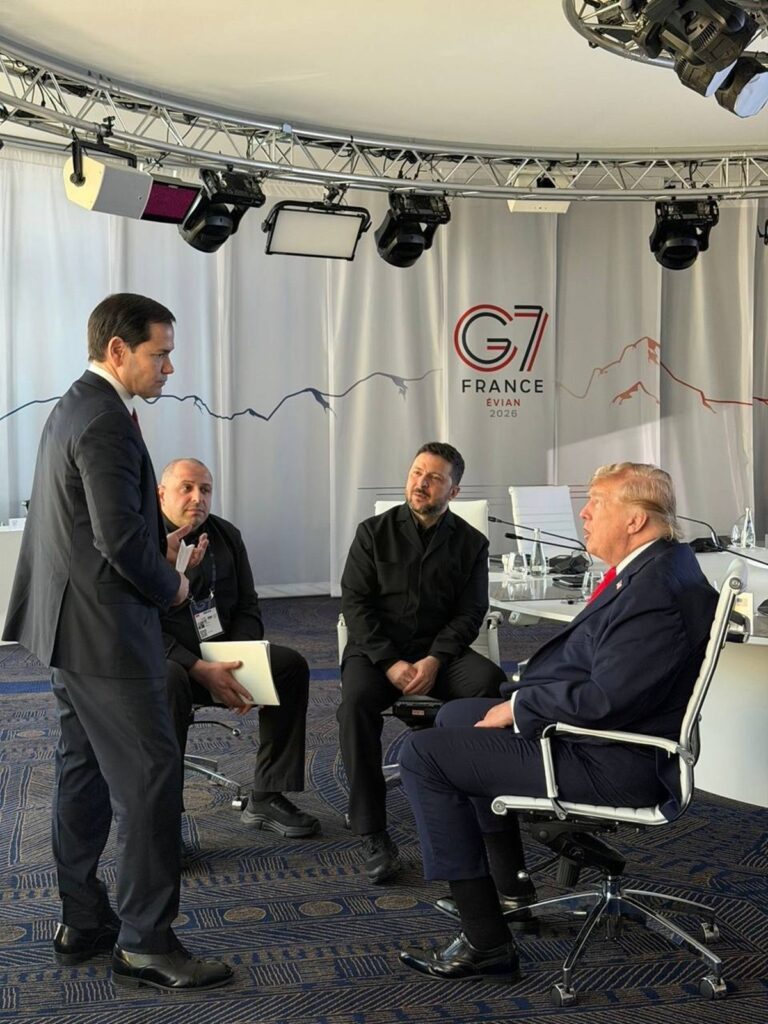 Фото для новини:Буде тиск на Путіна? Розмова Зеленського з Трампом