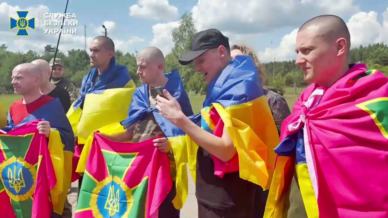 Фото для новини:СБУ показала ексклюзивне відео з обміну полоненими 5 червня