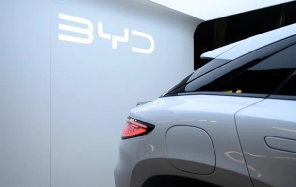 Фото для новини:Голова китайської BYD пообіцяв стати лідером світового автопрому за 5 років