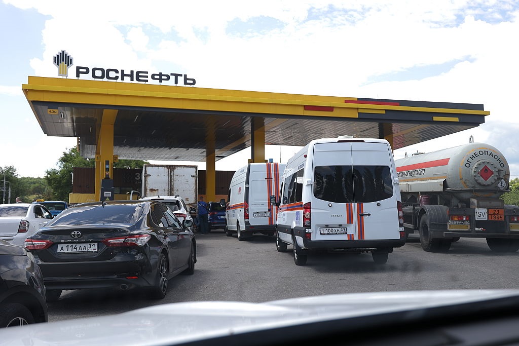 Фото для новини:Гостра фаза. В РФ офіційно визнали дефіцит палива