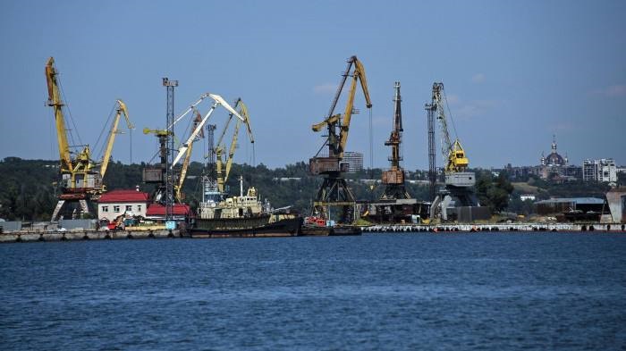 Фото для новини:Із порту Маріуполя Росія вивезла ще майже 90 тисяч тонн пшениці
