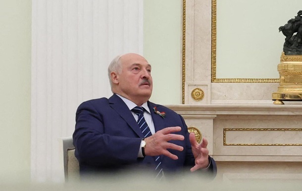 Фото для новини:Лукашенко поїхав в турне країнами Азії