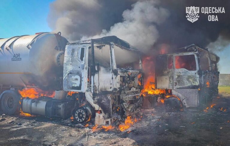 Фото для новини:На Одещині атаковано бензовози, є загиблі