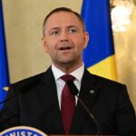 Фото для новини:Навроцький пояснив, чому позбавив Зеленського ордена