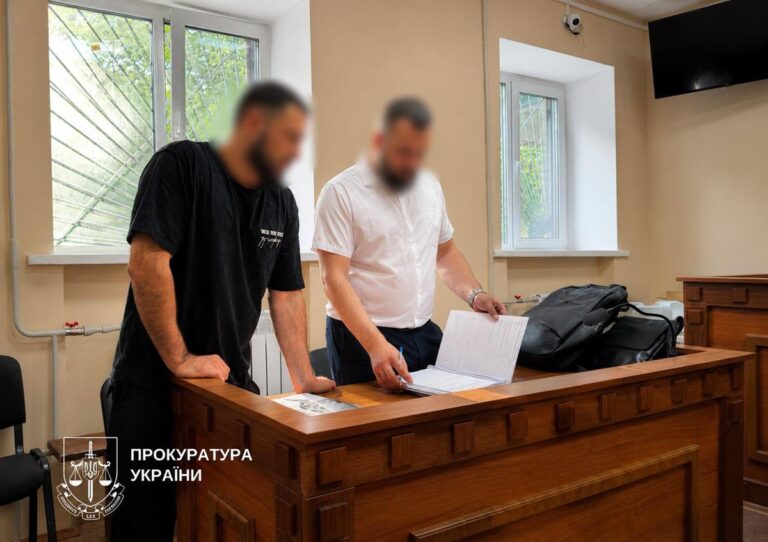 Фото для новини:Незаконно заволоділи будинком і квартирою: жителі Київщини отримали підозру