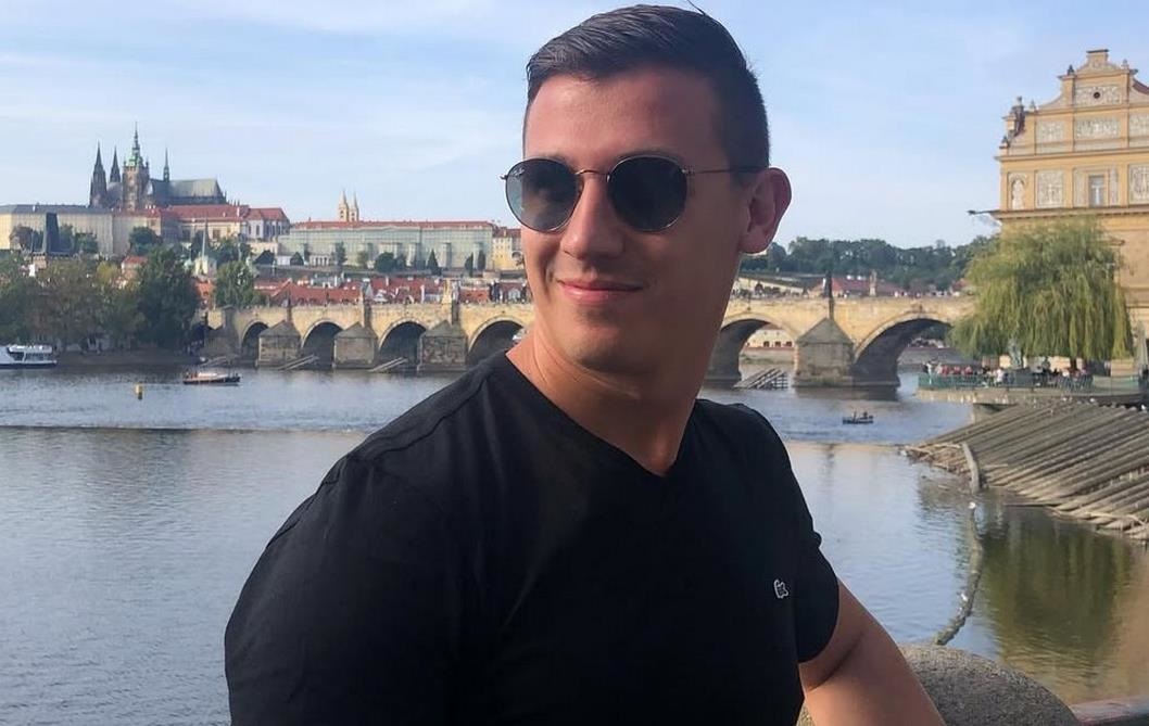 Фото для новини:Німець за хвилину з&rsquo;їв понад кілограм меду і потрапив до Книги Гіннеса