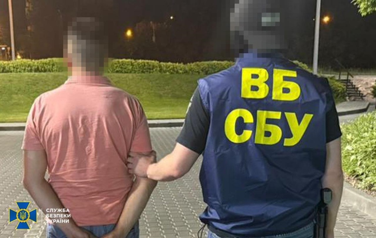 Фото для новини:Підполковник СБУ відмовився від хабаря у $50 тис.