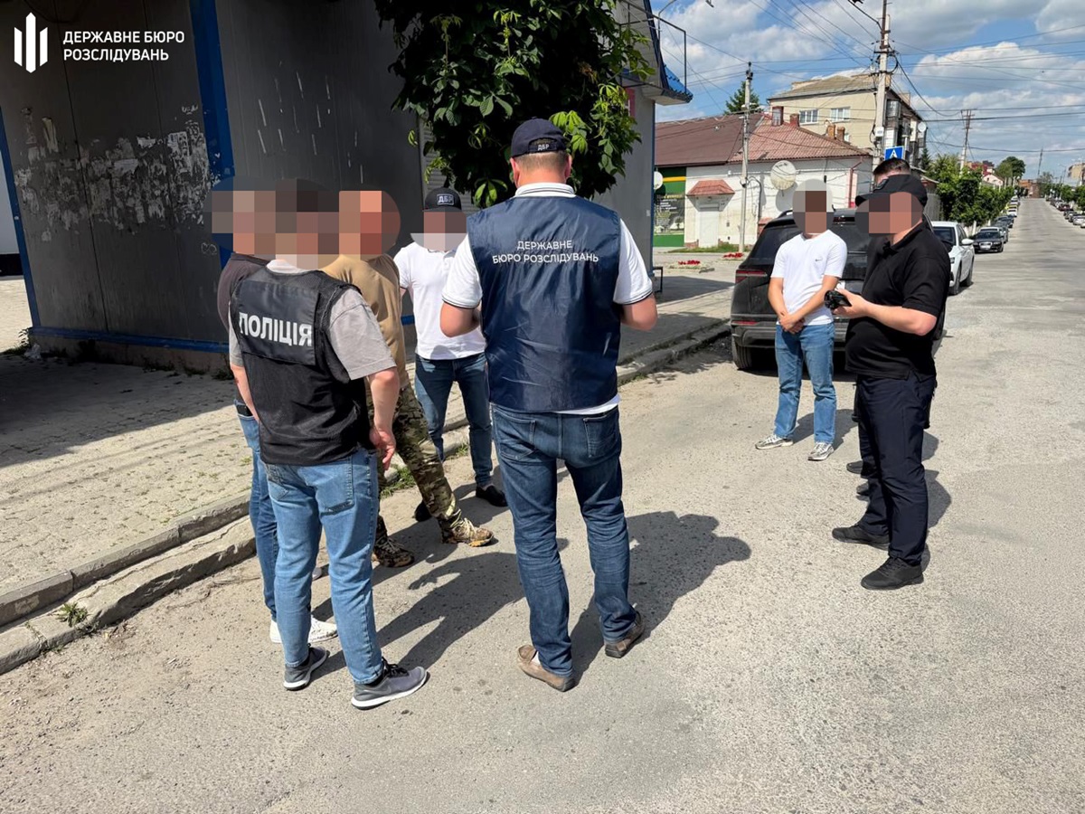 Фото для новини:Підполковник ТЦК видаляв з Оберіга за $2,5 тисячі