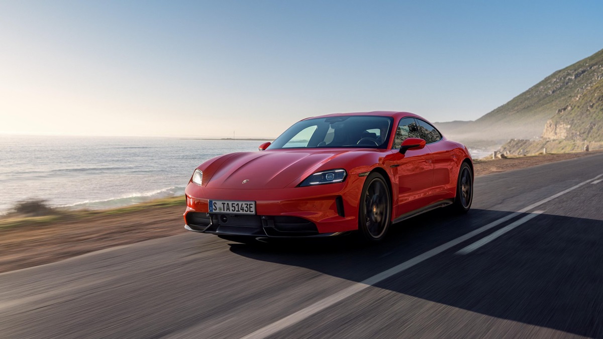 Фото для новини:Porsche оновив Taycan