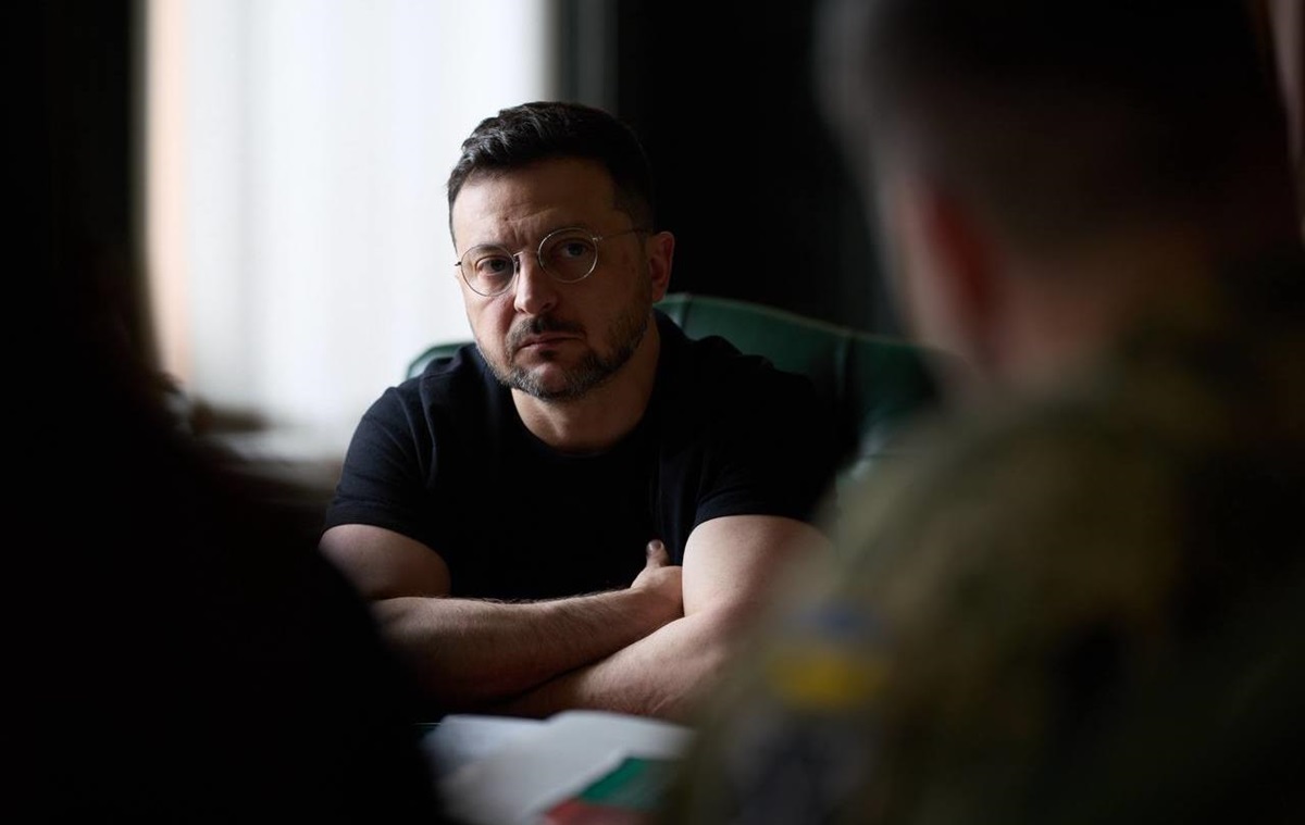 Фото для новини:ППО і посилення позицій: Зеленський провів Ставку