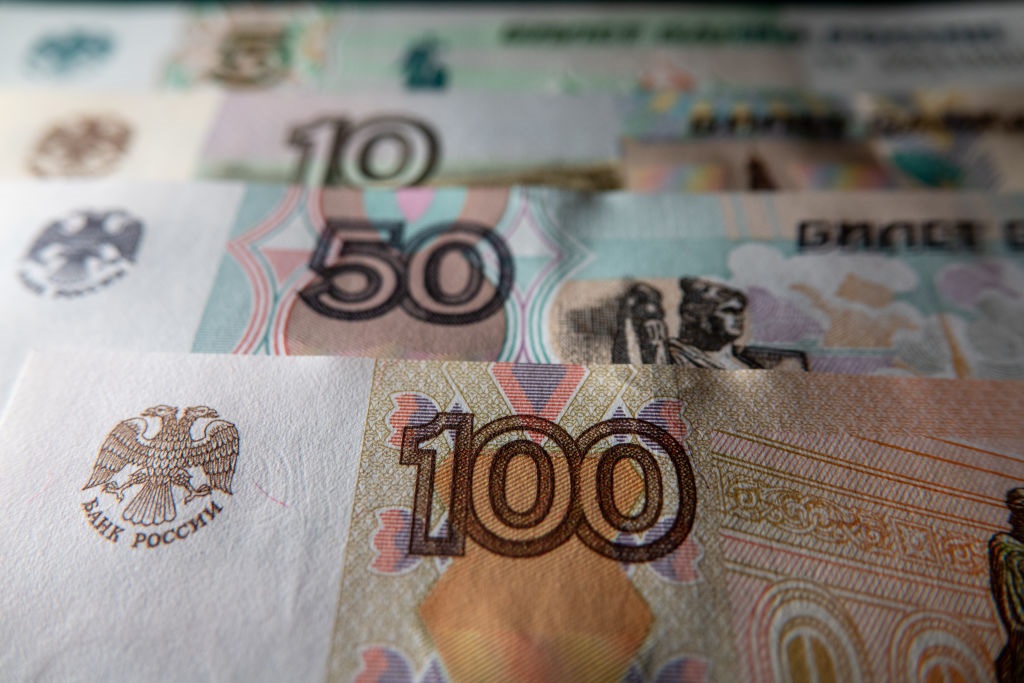 Фото для новини:Російські ІТ-гіганти загрузли у боргах на 2 трлн рублів