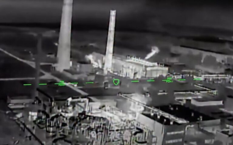Фото для новини:СБС ударили по заводу Кримський титан