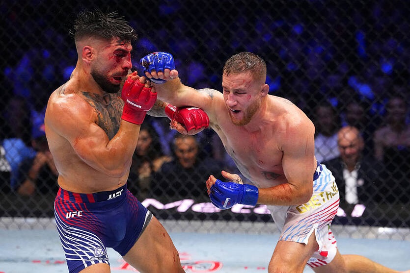 Фото для новини:Став відомий новий чемпіон UFC у легкій вазі