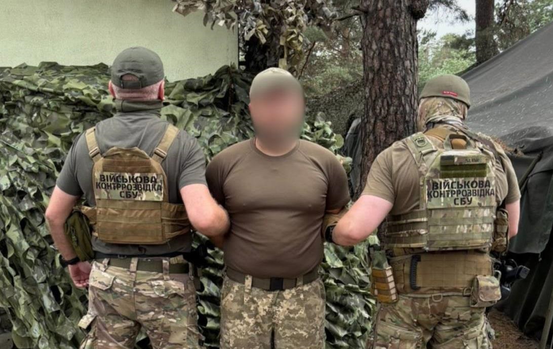 Фото для новини:Суд виніс вирок "кроту", який передавав росіянам дані про ЗСУ