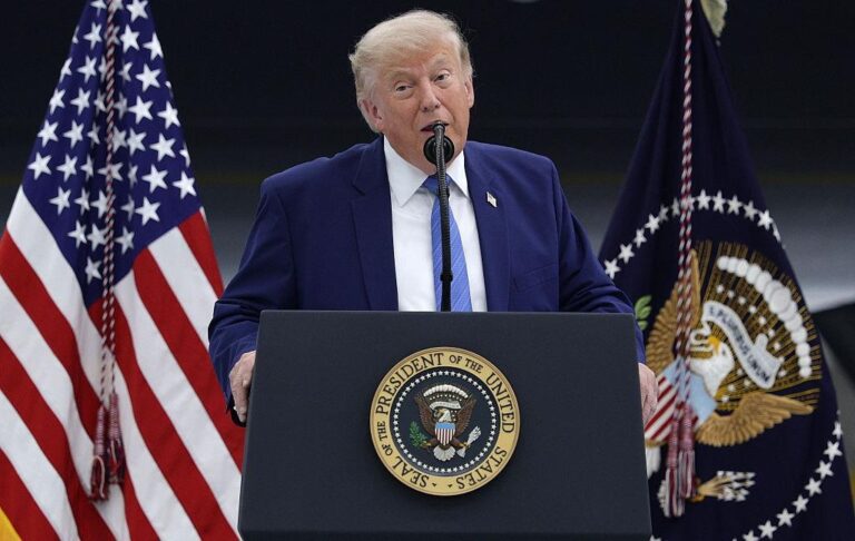 Фото для новини:Трамп назвав "причину" нападу Росії на Україну