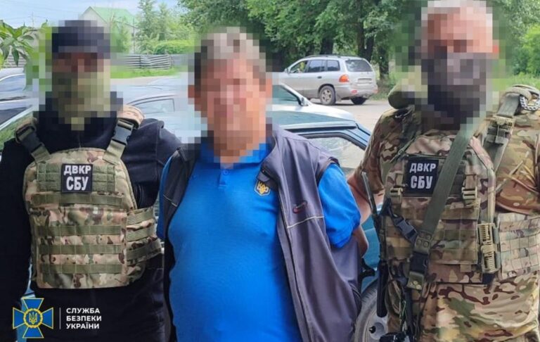 Фото для новини:Тренер з Дніпра за криптовалюту передавав ФСБ дані про ППО