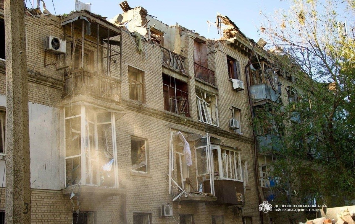 Фото для новини:У Дніпрі з-під завалів дістали тіло дитини