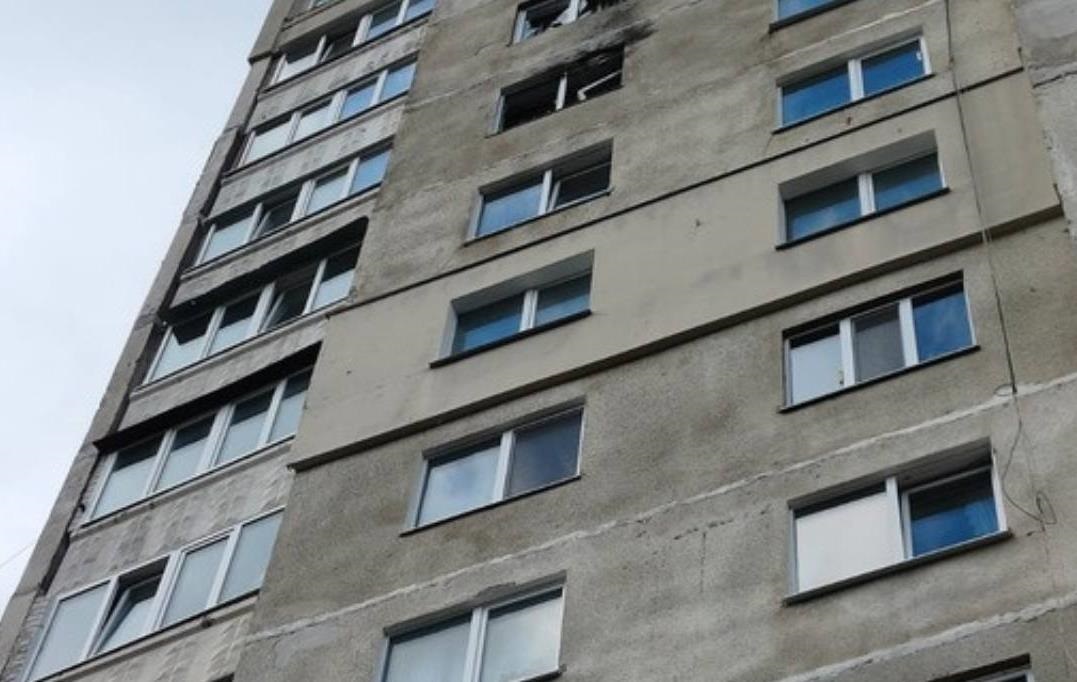 Фото для новини:У Харкові дрон РФ вдарив по багатоповерхівці