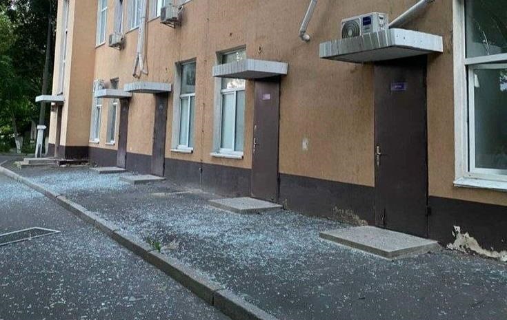 Фото для новини:У Києві пошкоджено 5 медзакладів через атаку РФ