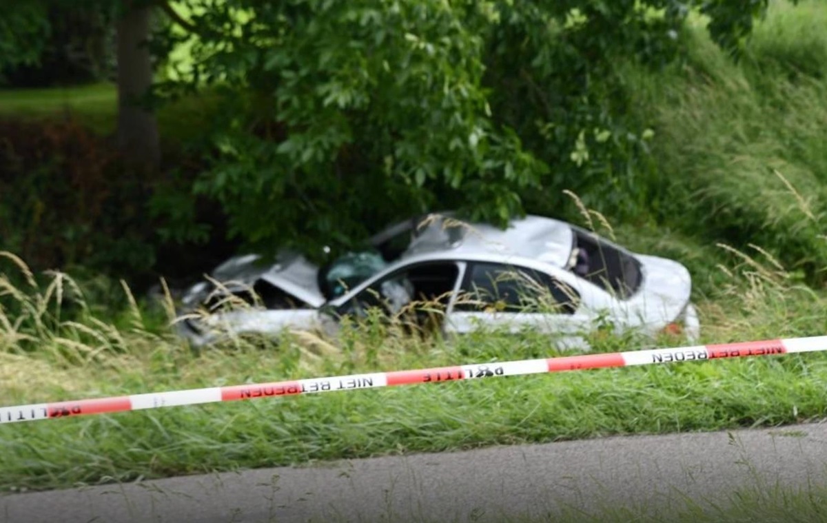 Фото для новини:У Нідерландах авто врізалося в групу дітей: багато жертв