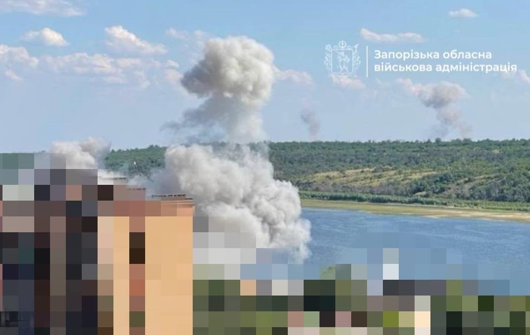 Фото для новини:У Запоріжжі бомби впали на пляж, постраждали діти