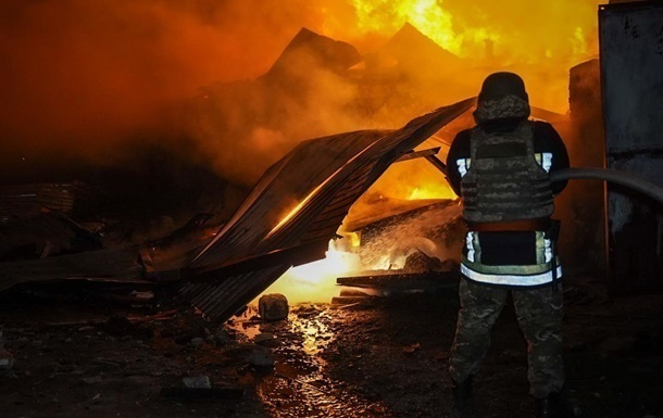 Фото для новини:У Запоріжжі РФ уразила критичну інфраструктуру