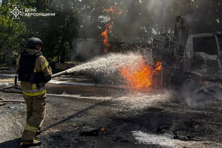 Фото для новини:Удари РФ по Херсону: кількість постраждалих зросла