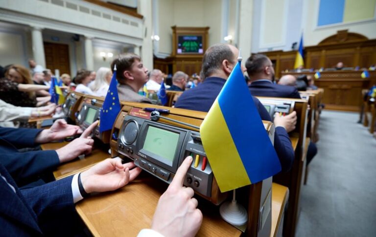 Фото для новини:Верховна Рада затвердила "податок на OLX"