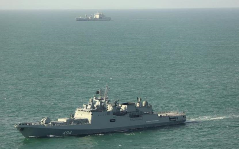 Фото для новини:Військовий корабель РФ здійснив постріл по яхті в Ла-Манші