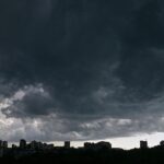Фото для новини:Вулиці Києва затопило після потужної зливи