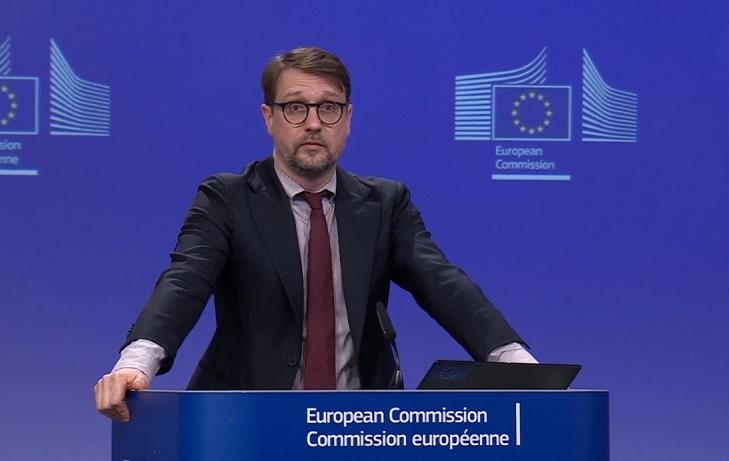 Фото для новини:ЄС підтвердив підготовку рішення щодо українців