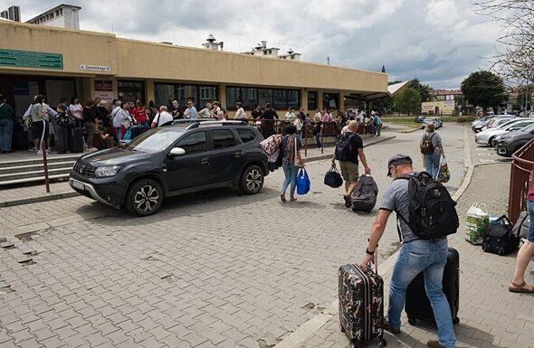 Фото для новини:Єврокомісар розкритикував обмеження ЄС щодо українських чоловіків