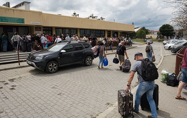 Фото для новини:Єврокомісар розкритикував обмеження ЄС щодо українських чоловіків