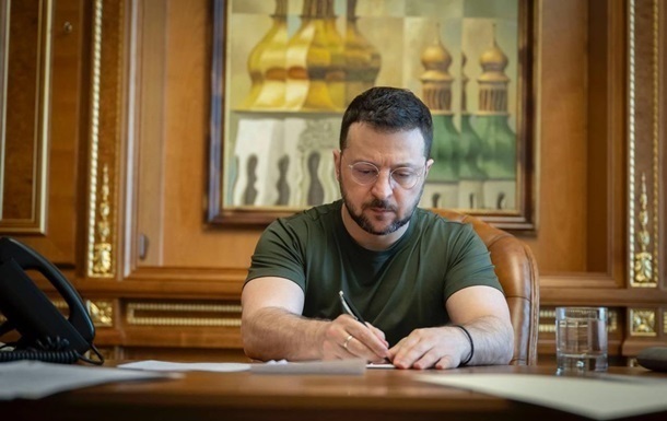 Фото для новини:Зеленський підписав закон щодо росмови