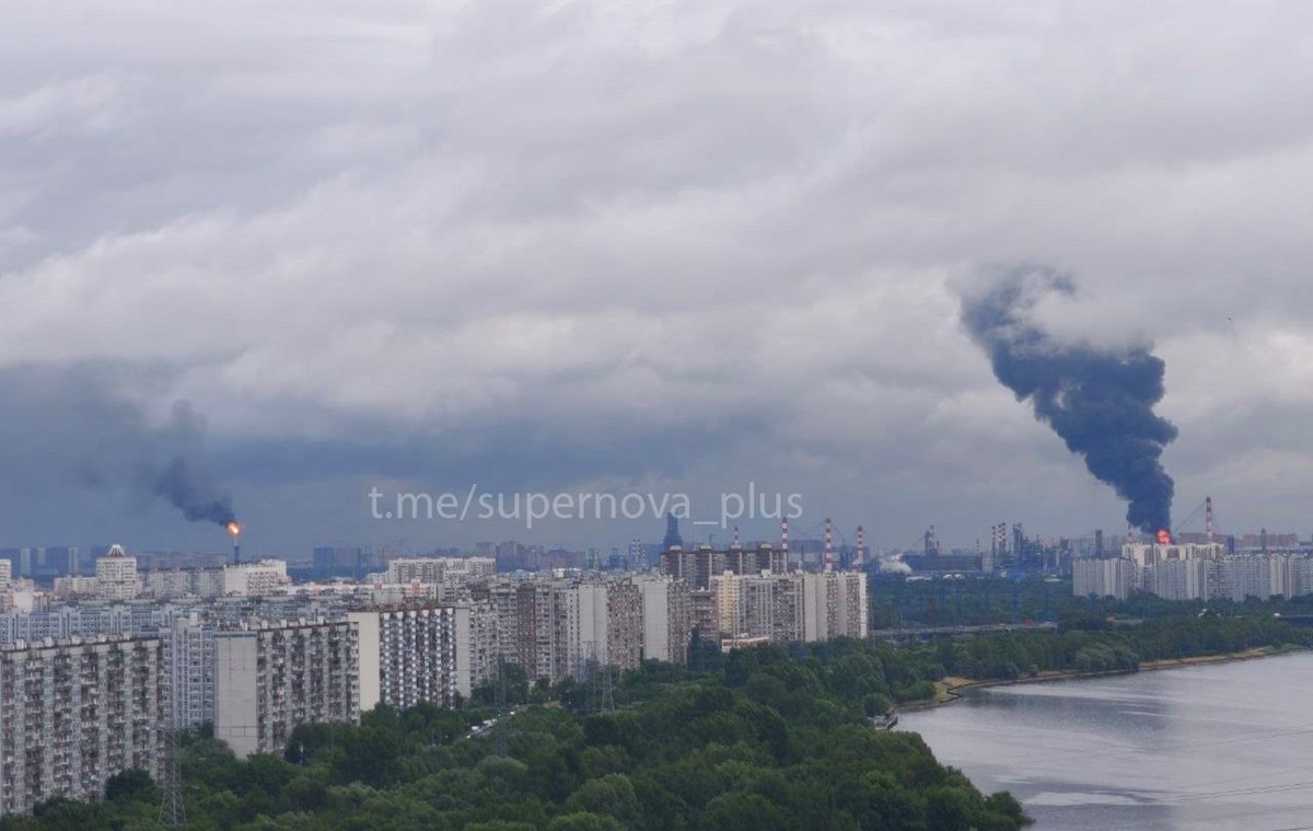Фото для новини:Зеленський підтвердив ураження Московського НПЗ